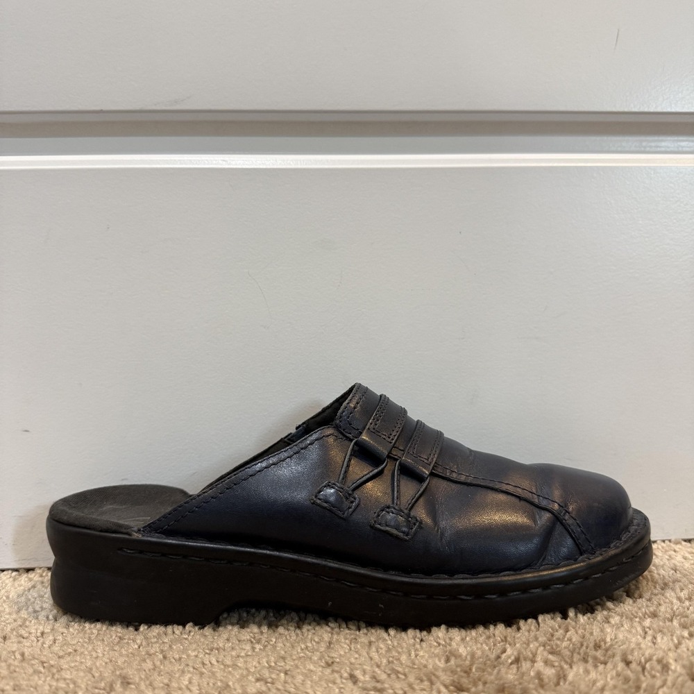 Clarks Shoes Womens Size 9N Blue Leather Clogs Slip On Comfort Mule Casual